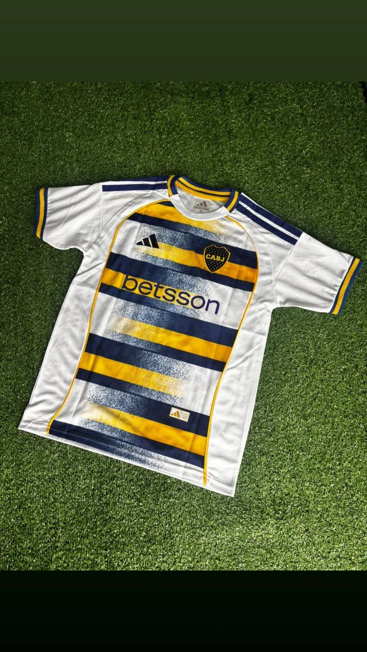 adidas · Talle M