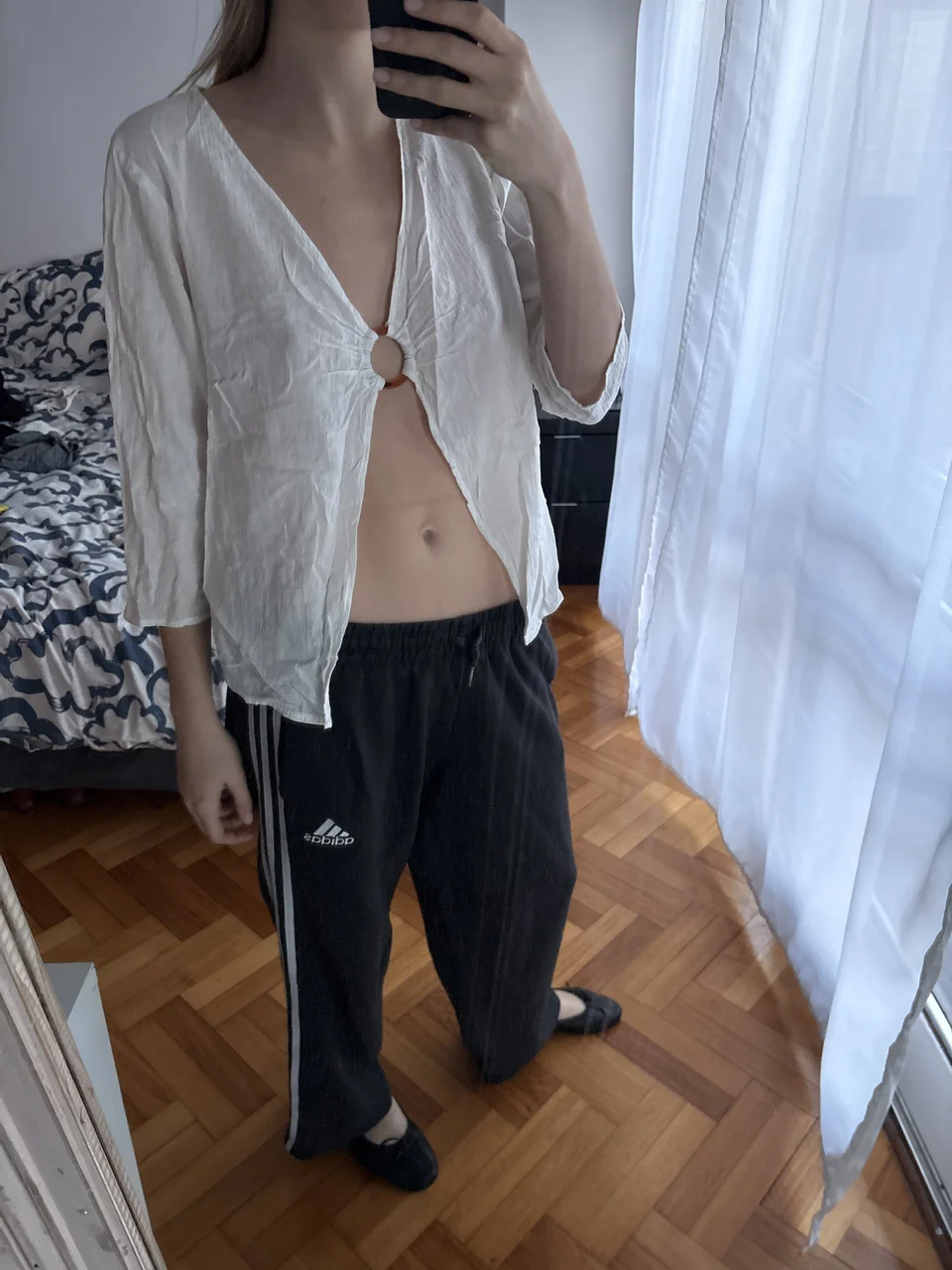 Pantalón adidas - imagen 1
