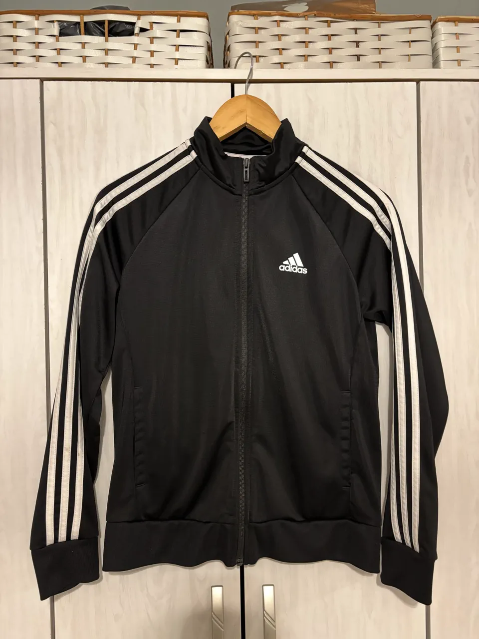 adidas · Talle S