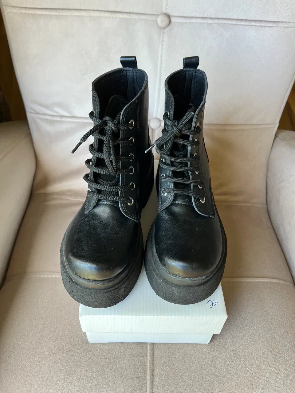 Botas Sin marca · Talle AR 38