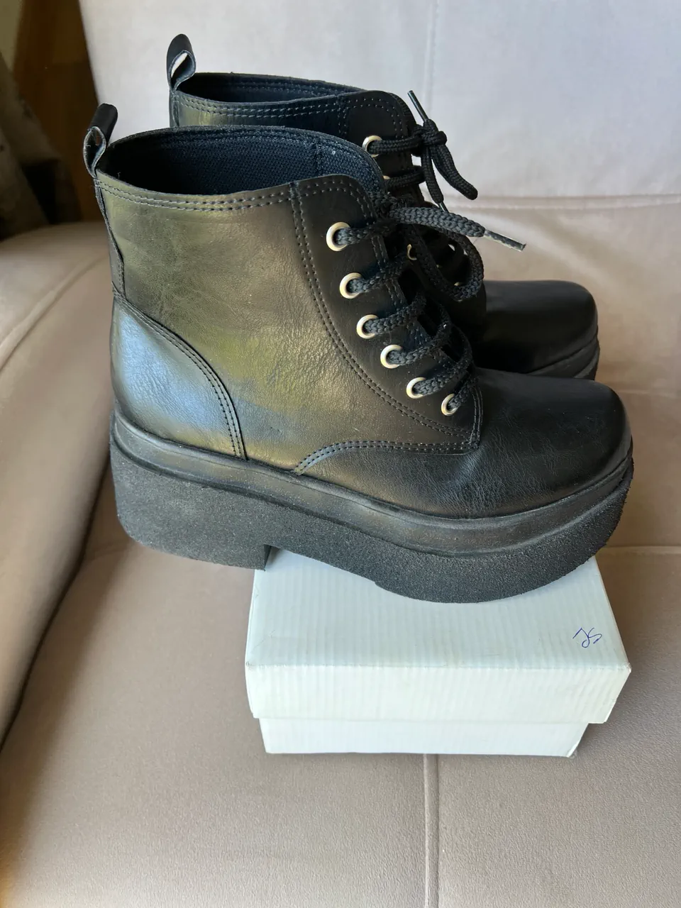 Botas A.. - imagen 2