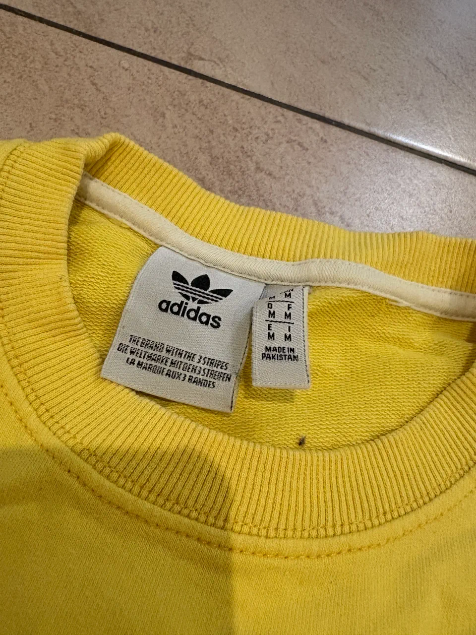 adidas · Talle M