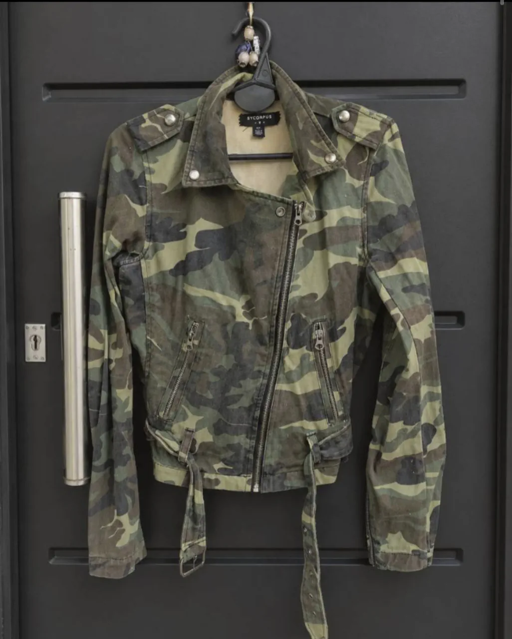 Campera By corpus - imagen 1
