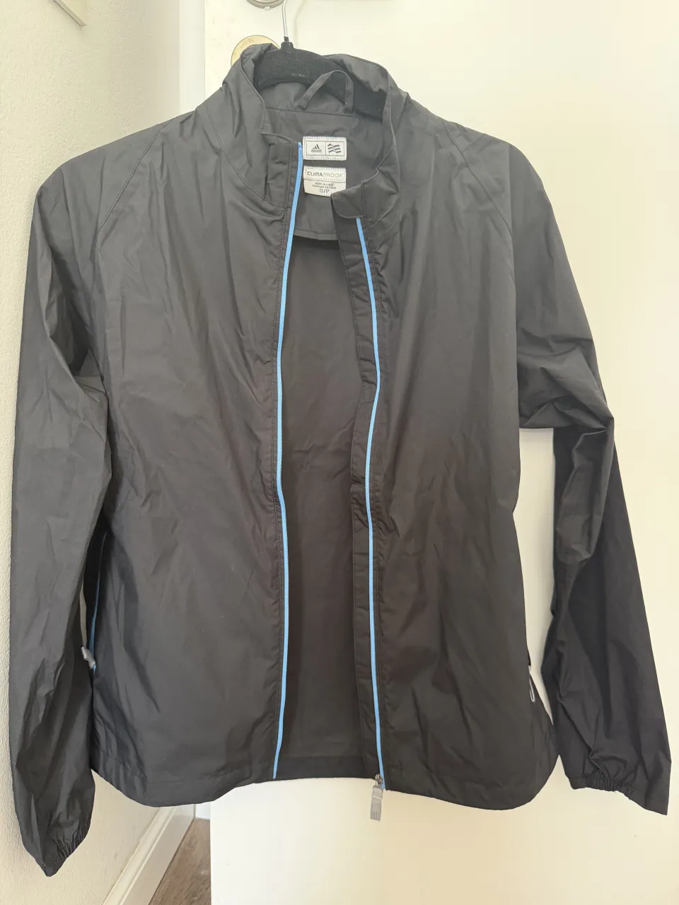 adidas · Talle S