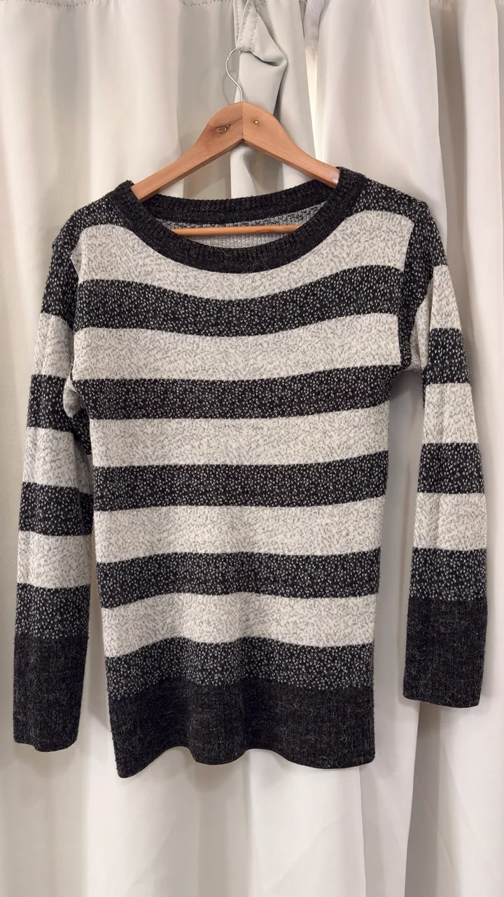 Sweater Generica - imagen 1