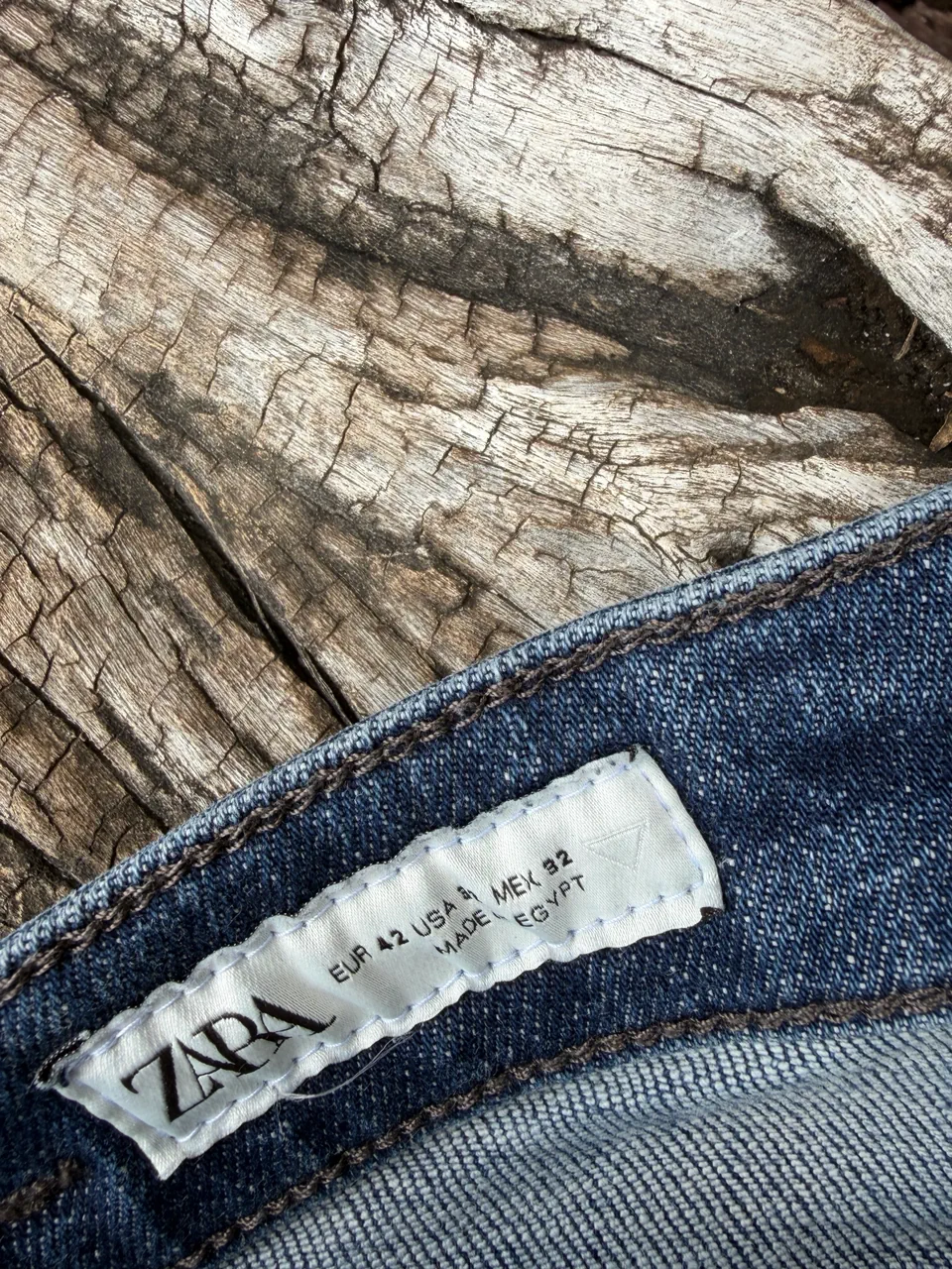 Zara · Talle EU 42