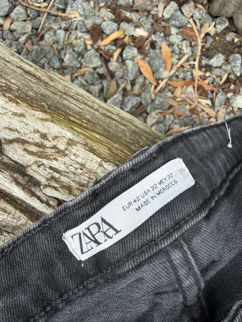 Zara · Talle EU 42