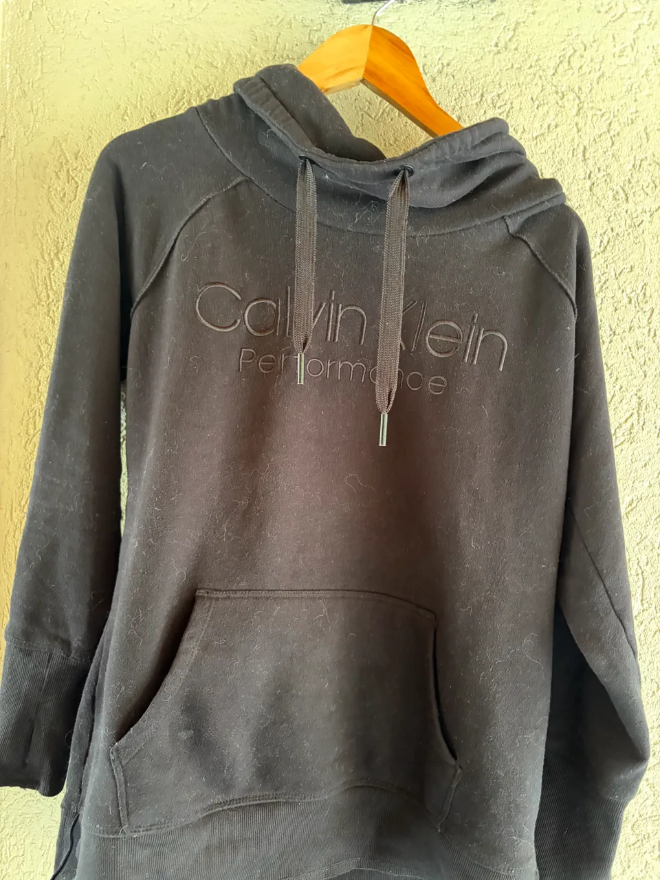 Buzo Calvin Klein · Talle M