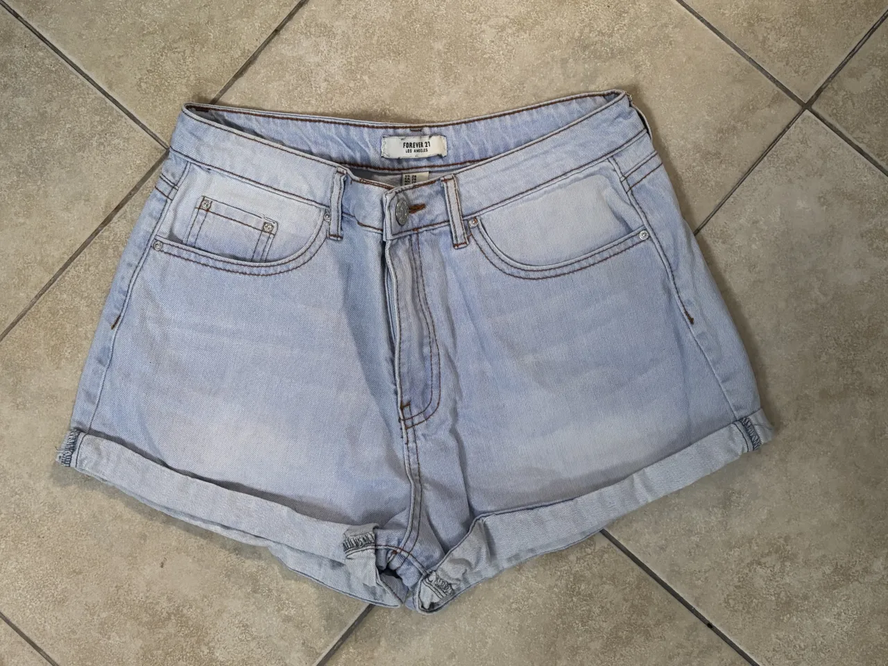 Forever 21 · Talle US 28
