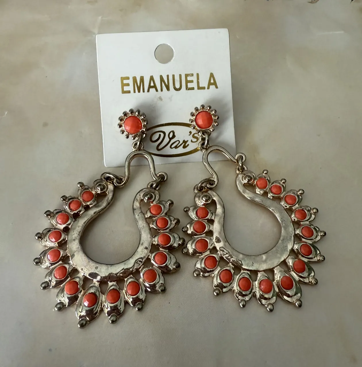 Aros Emanuela - imagen 1