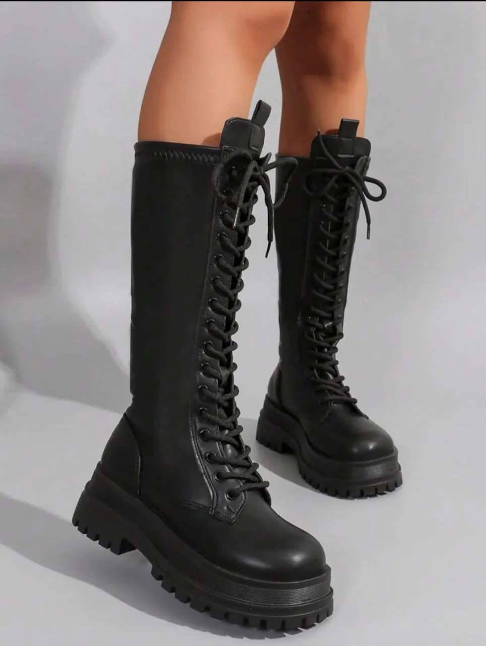 Botas Romwe - imagen 1