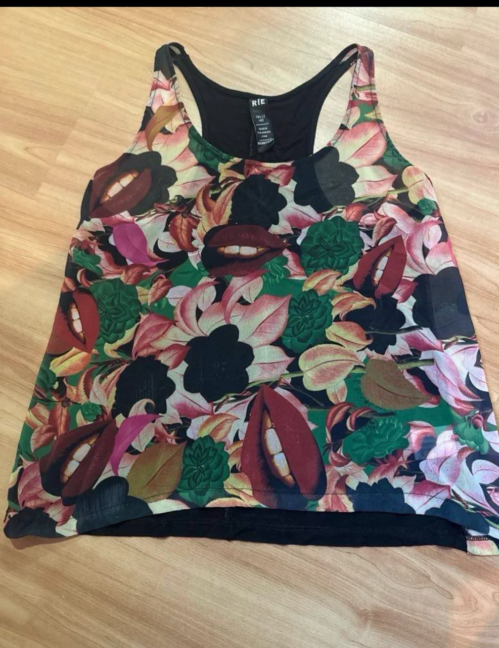 Musculosa Rie · Talle 2