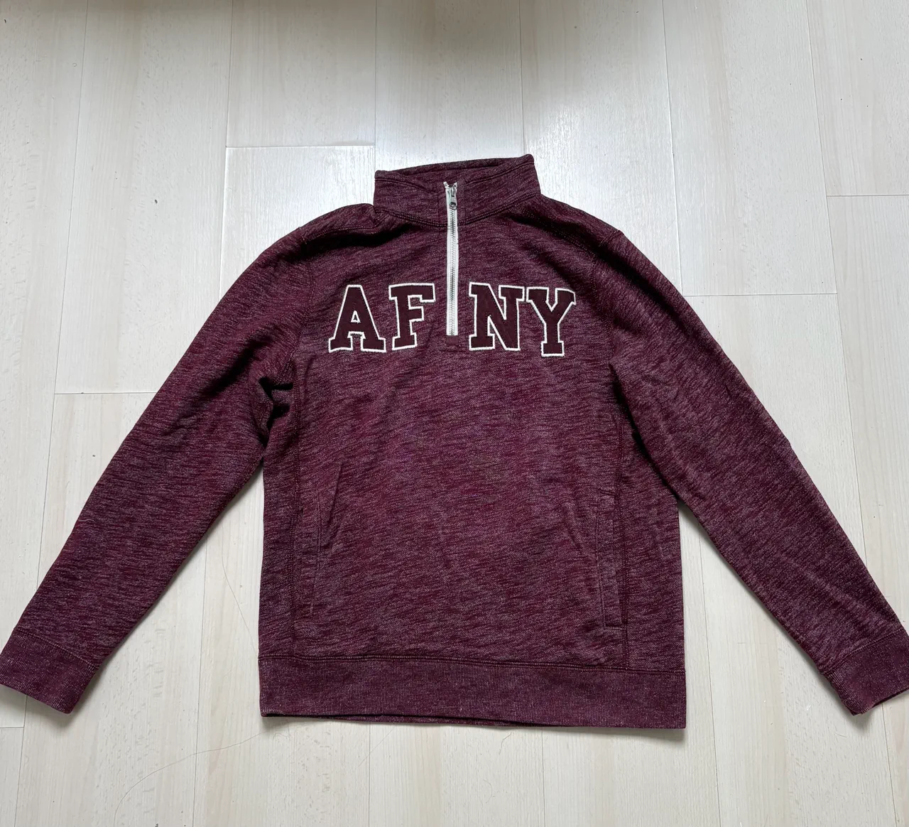 Buzo Abercrombie & Fitch · Talle M
