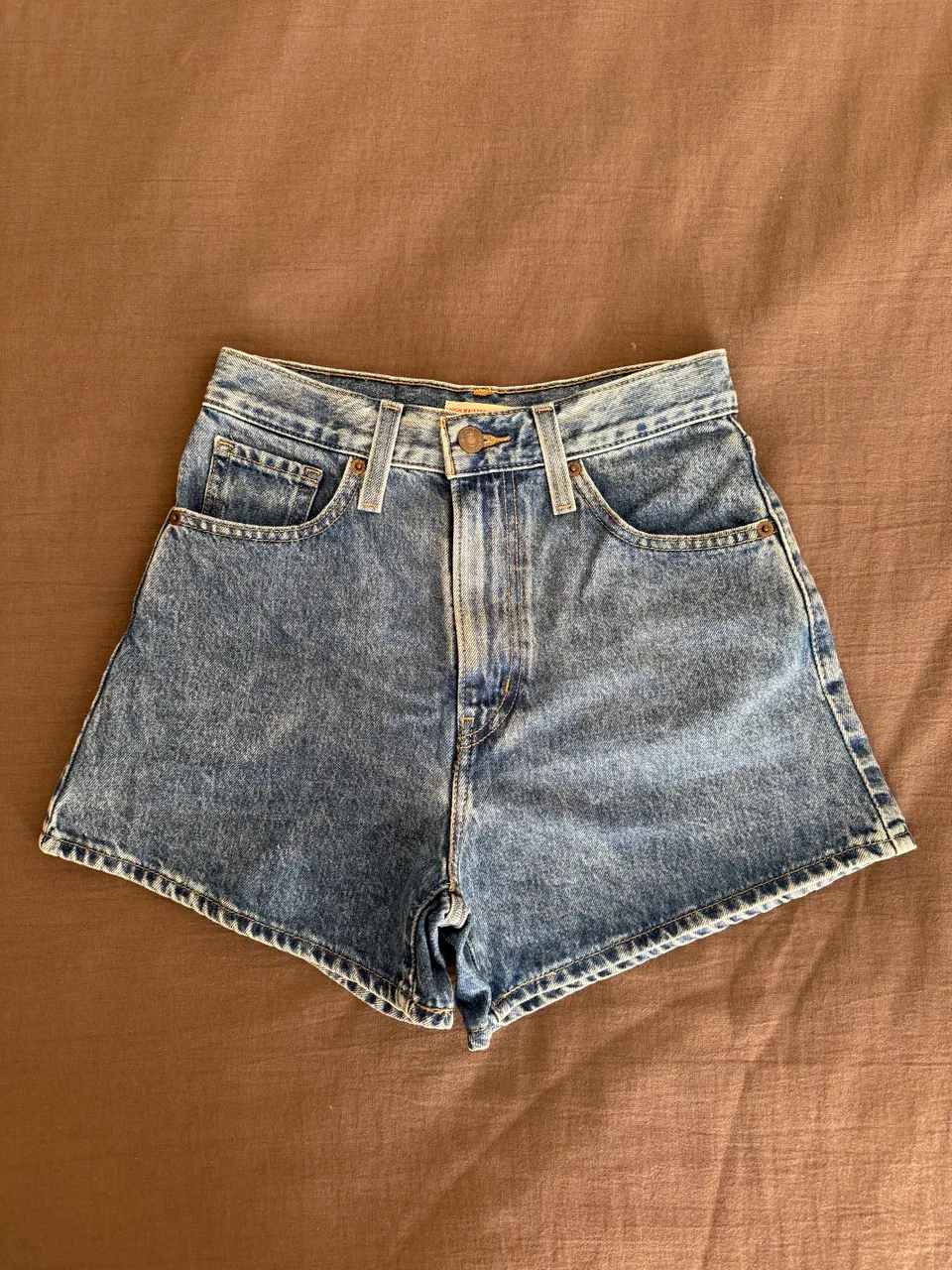 Short Levi's · Talle MEX/ARG 25
