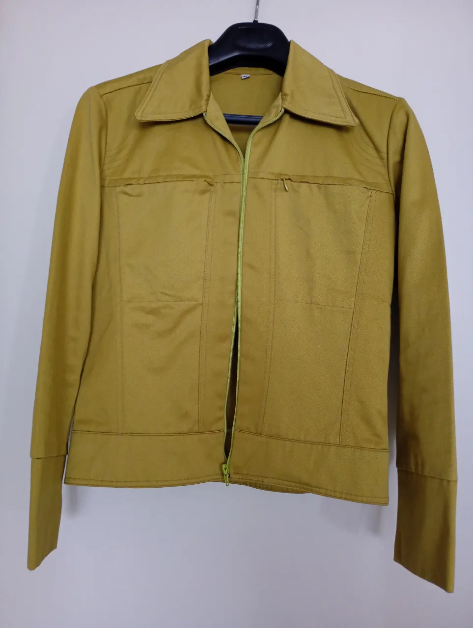 Campera Sin marca. sastrero hecho a medida · Talle M