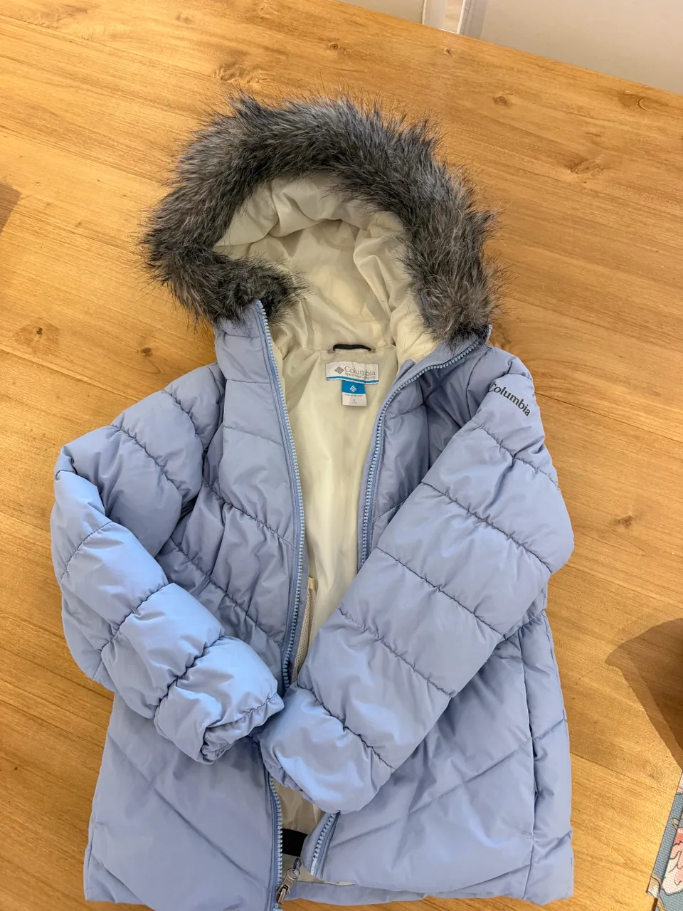 Campera Columbia · Talle 8 años / 128 cm
