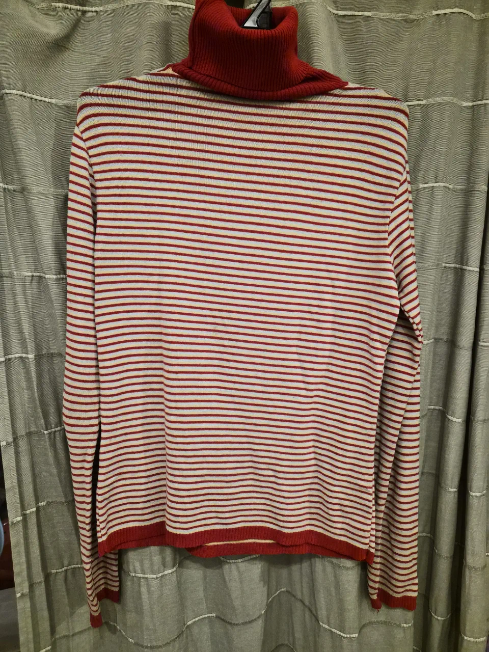 Remera Zara · Talle L