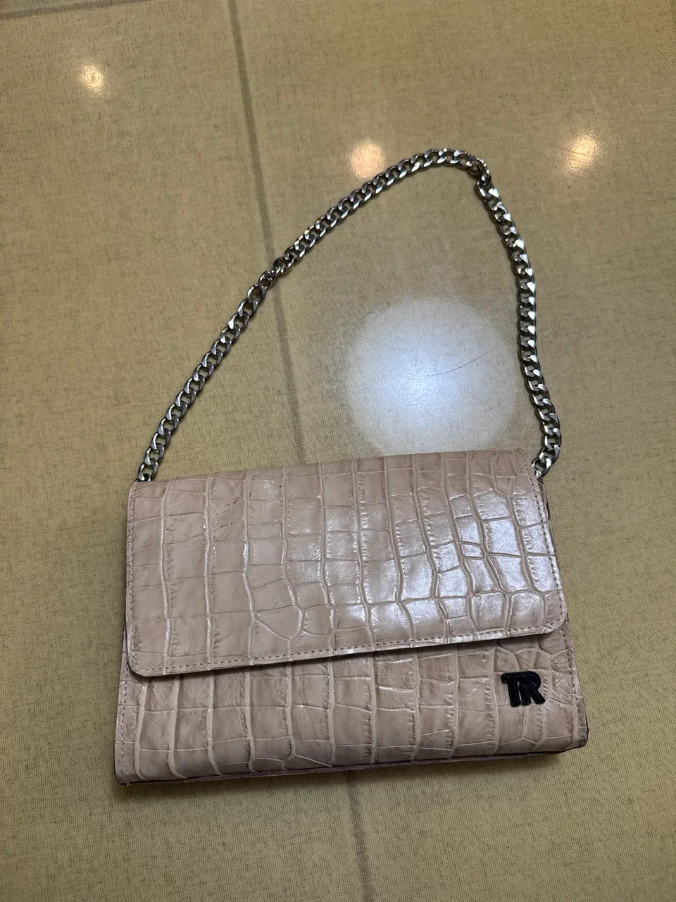 Cartera Toutrevient