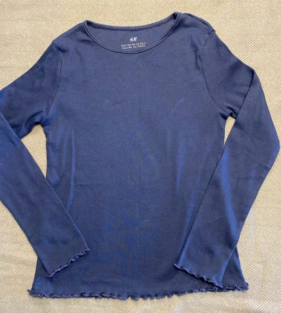 Remera H&M · Talle 6 años / 116 cm