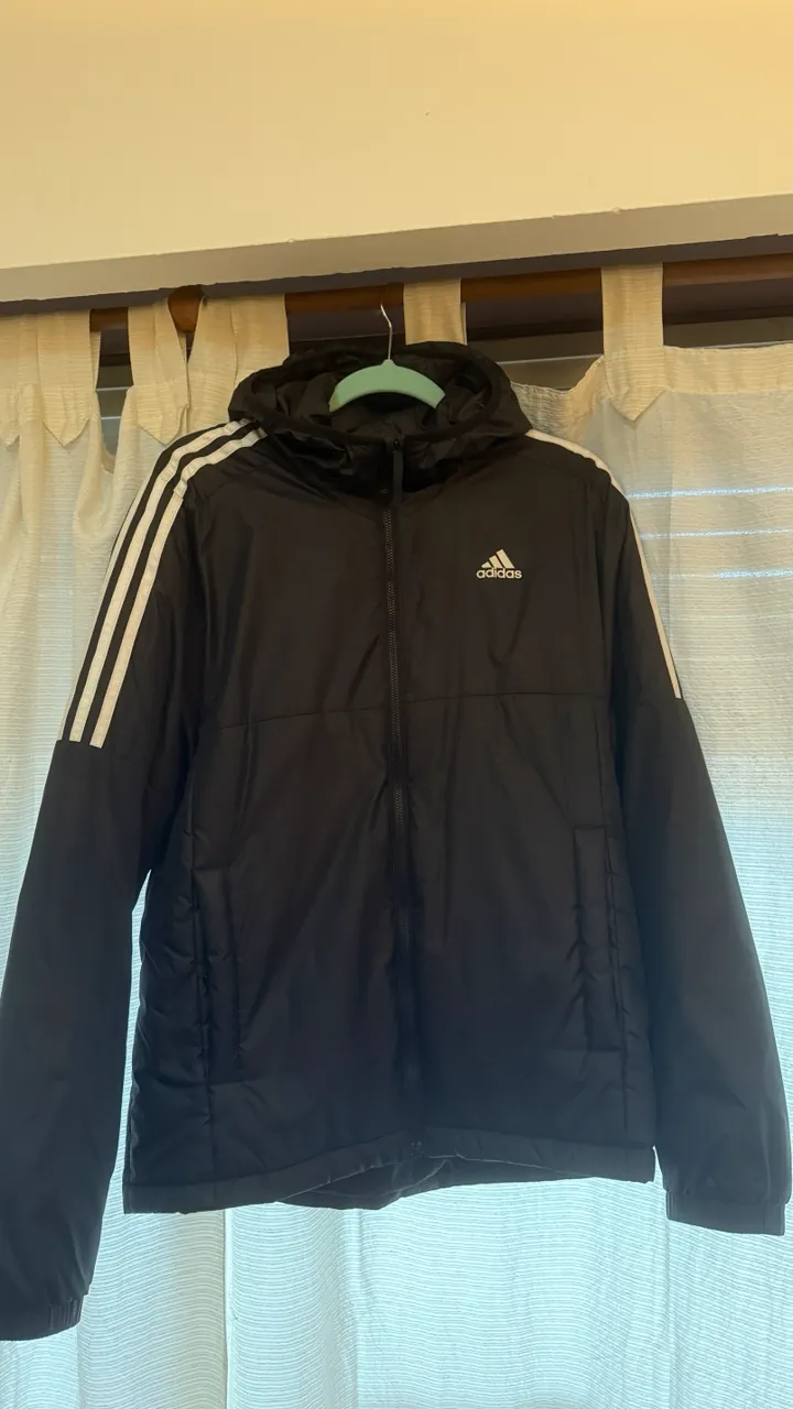 Campera adidas · Talle M