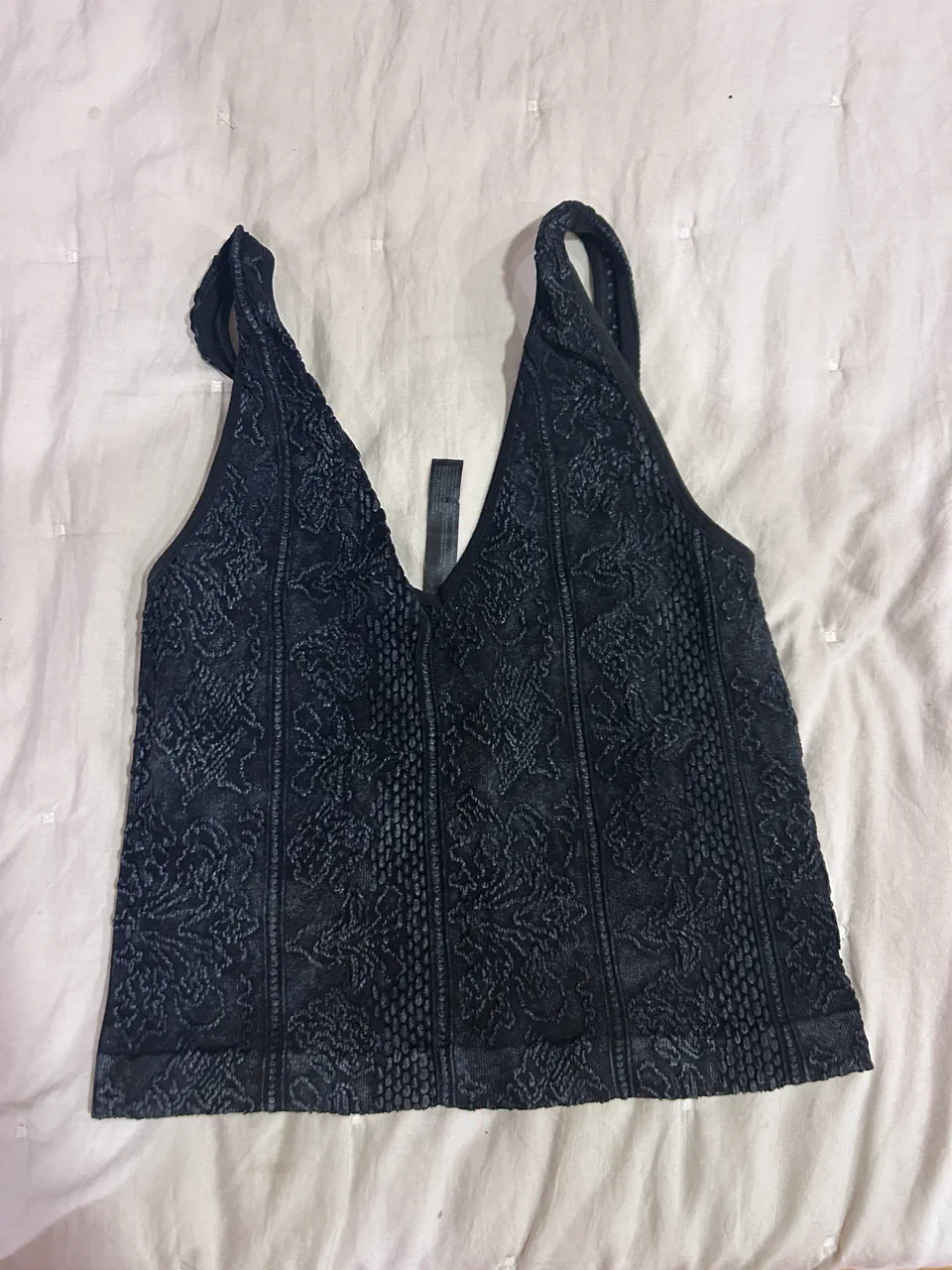 Urban Outfitters · Talle L