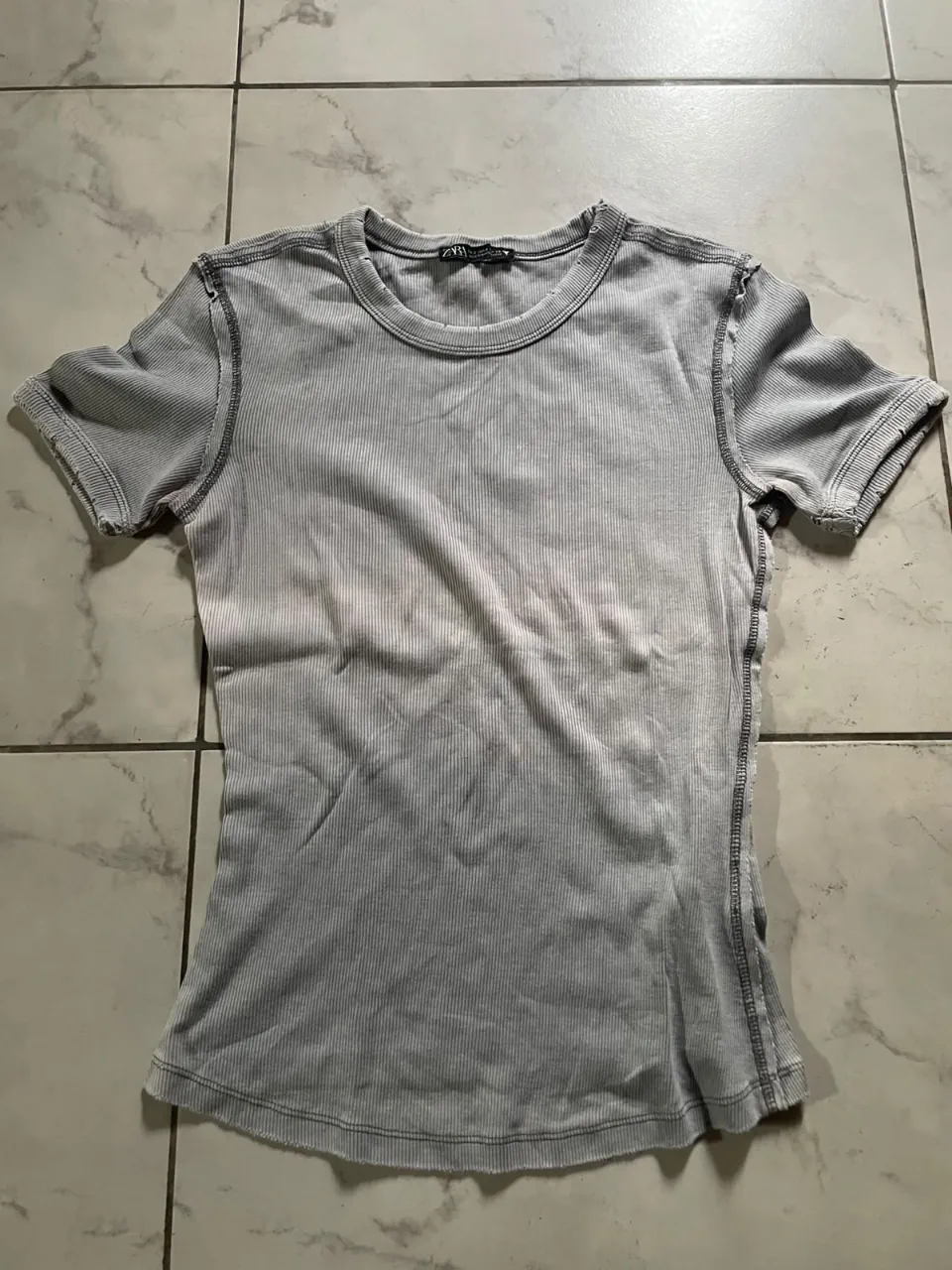 Remera Zara - imagen 1