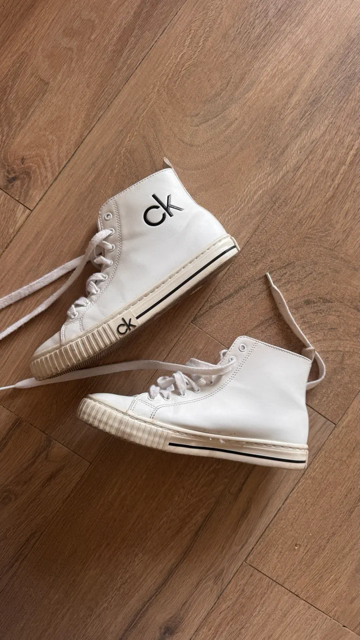 Zapatillas Calvin Klein · Talle AR 38