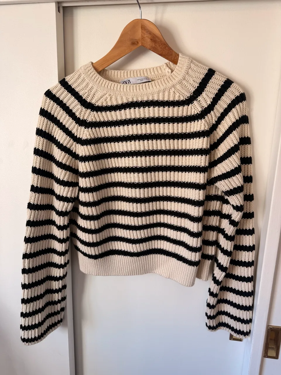Sweater Zara · Talle M