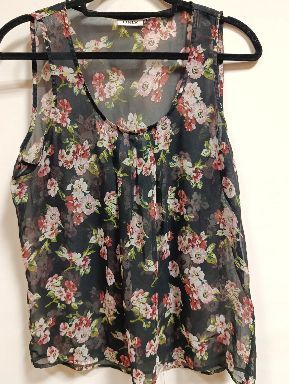 Musculosa ONLY · Talle M