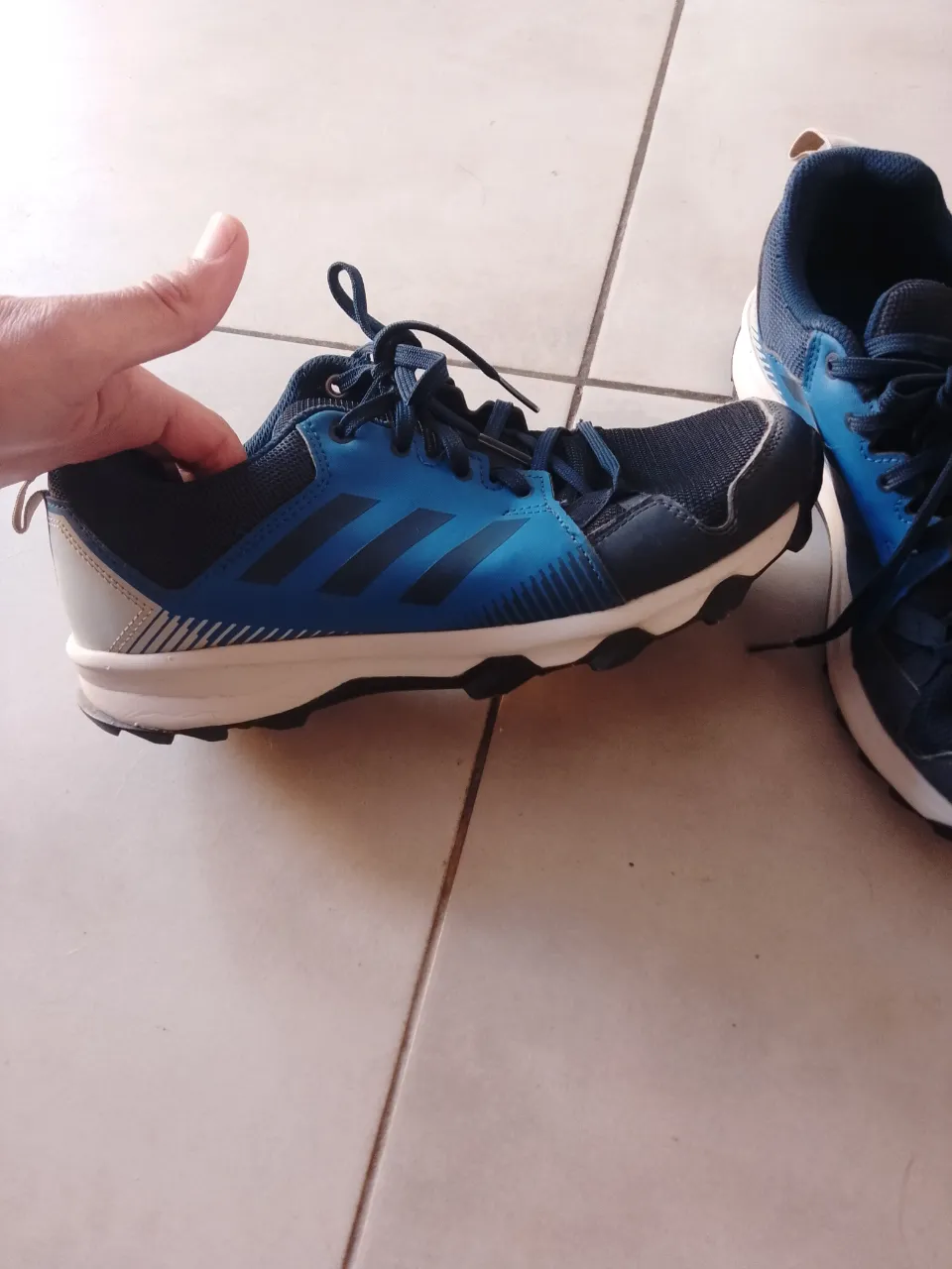 Zapatillas adidas · Talle US 7