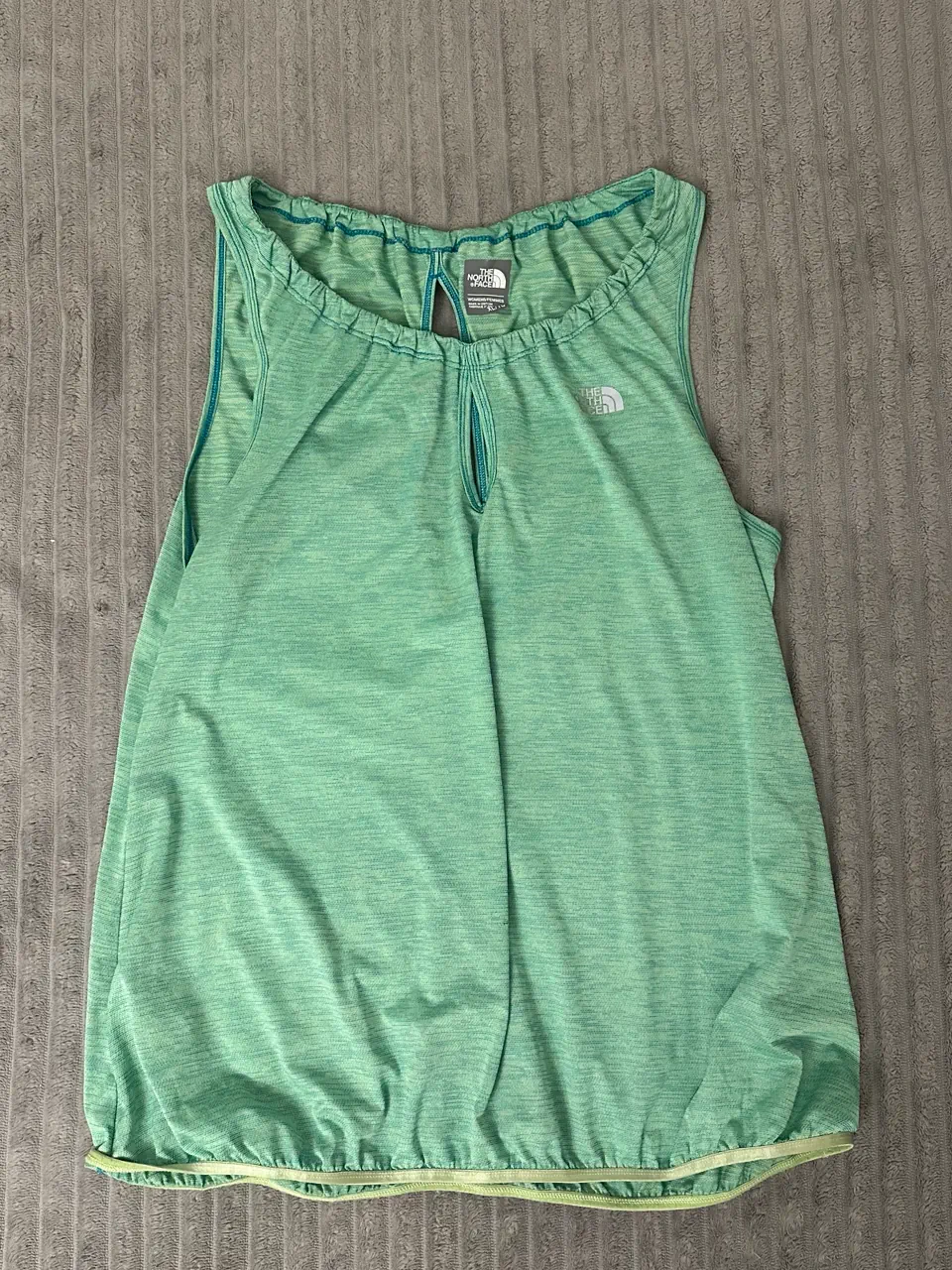 Musculosa The North Face - imagen 1
