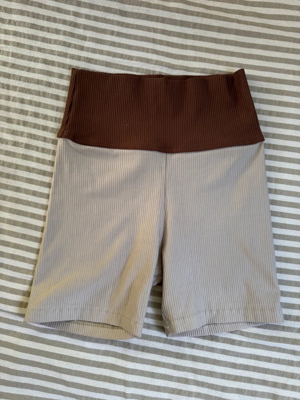 Short Sin marca · Talle 2