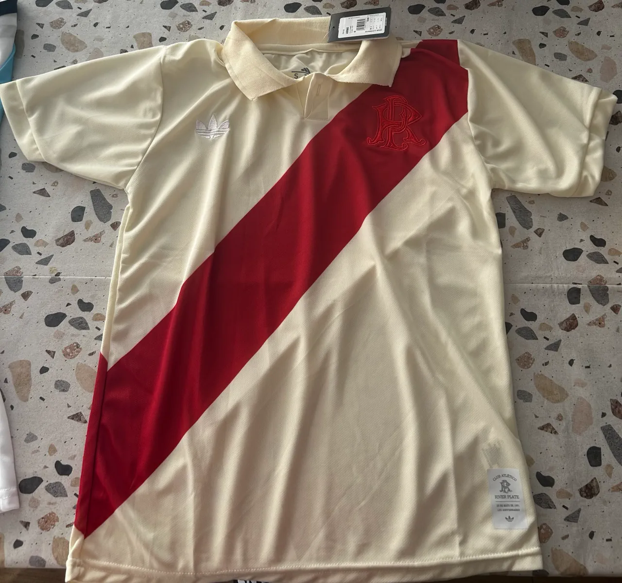 Camiseta adidas · Talle XXL