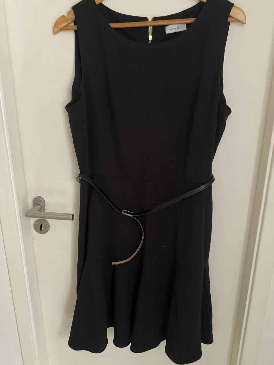 Calvin Klein · Talle L