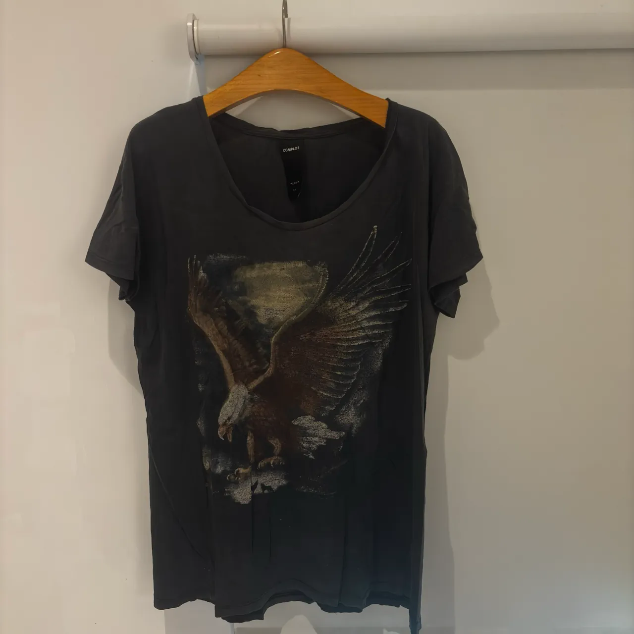 Remera Complot - imagen 1