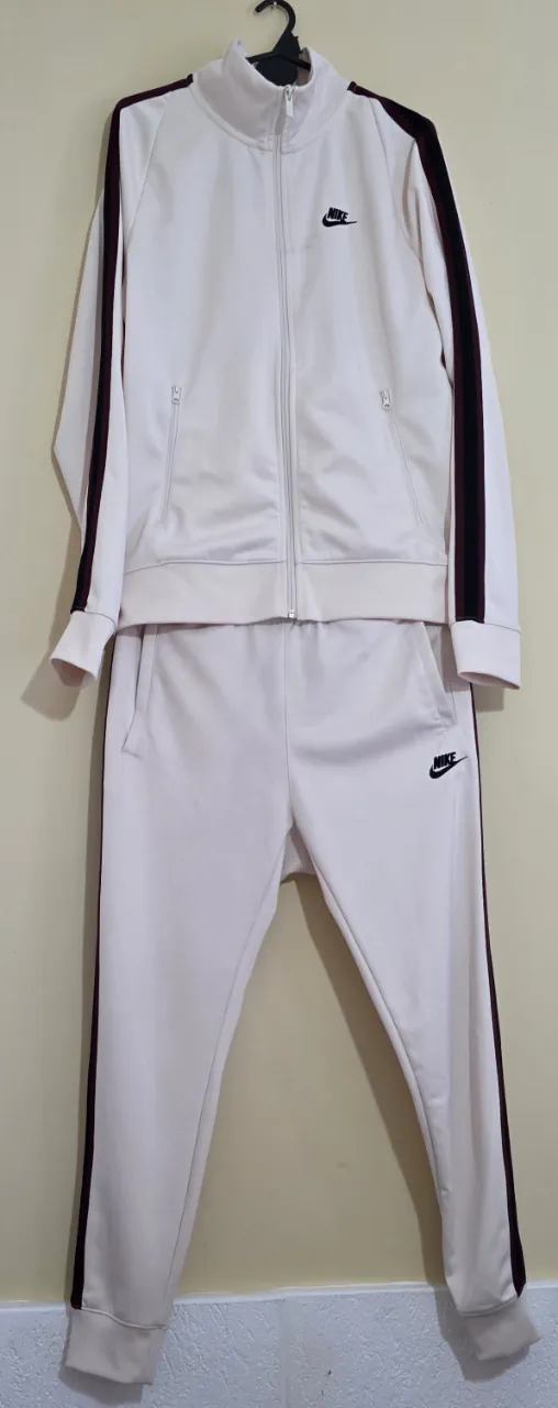 Nike · Talle S