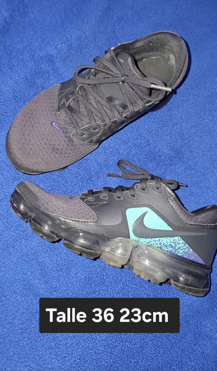 Nike · Talle AR 36