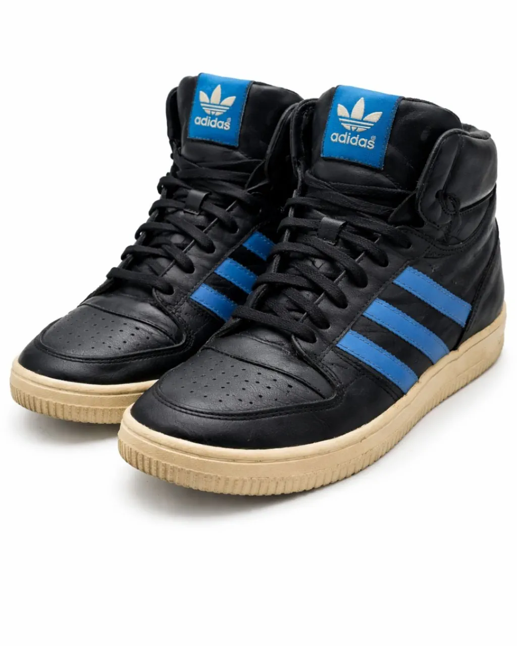adidas · Talle AR 42