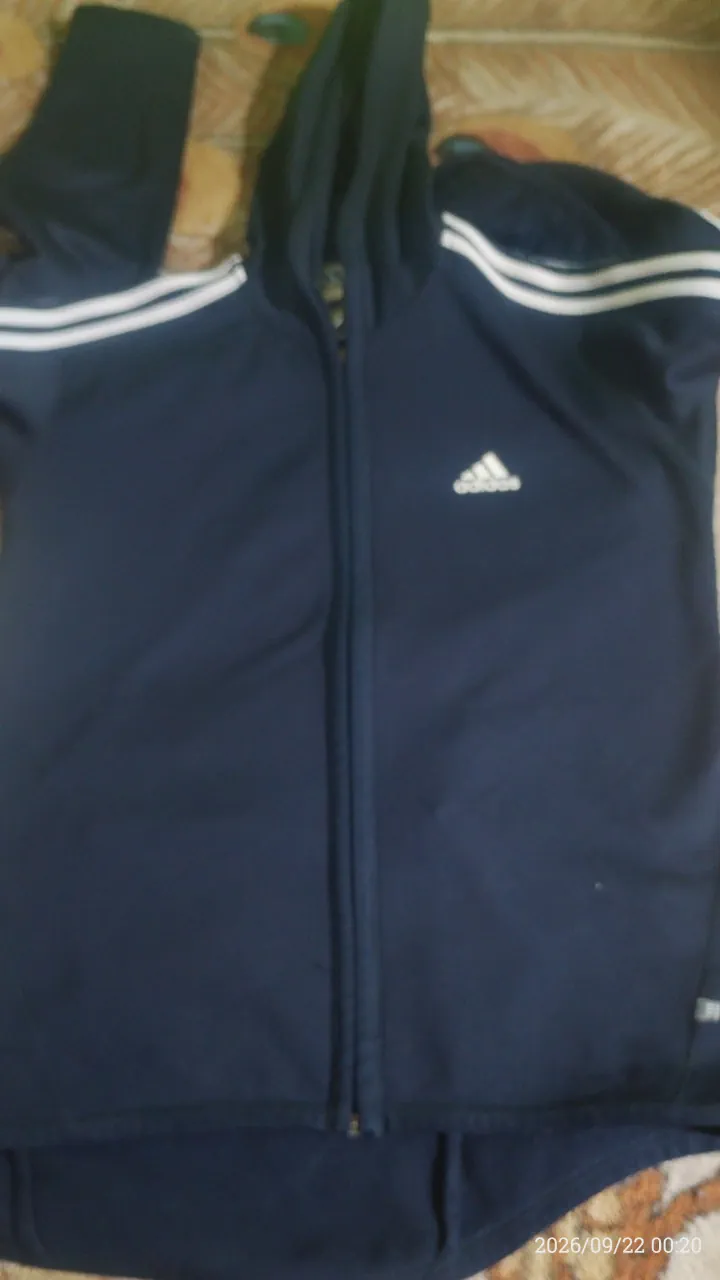 Buzo adidas - imagen 1