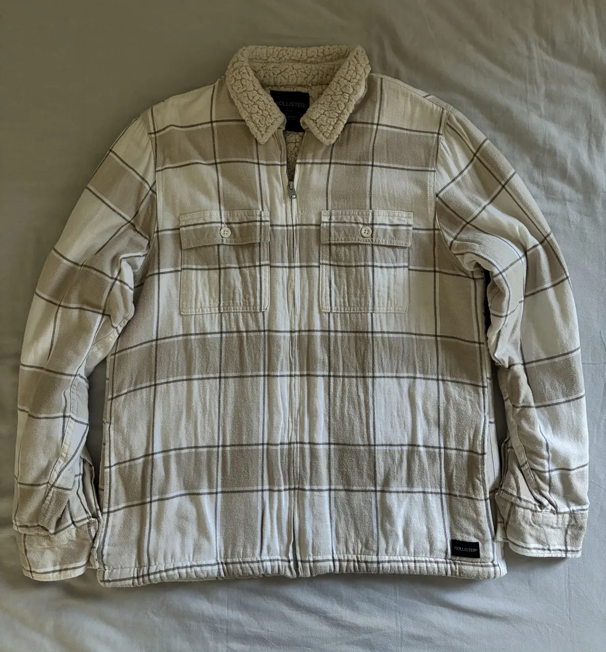 Hollister · Talle M