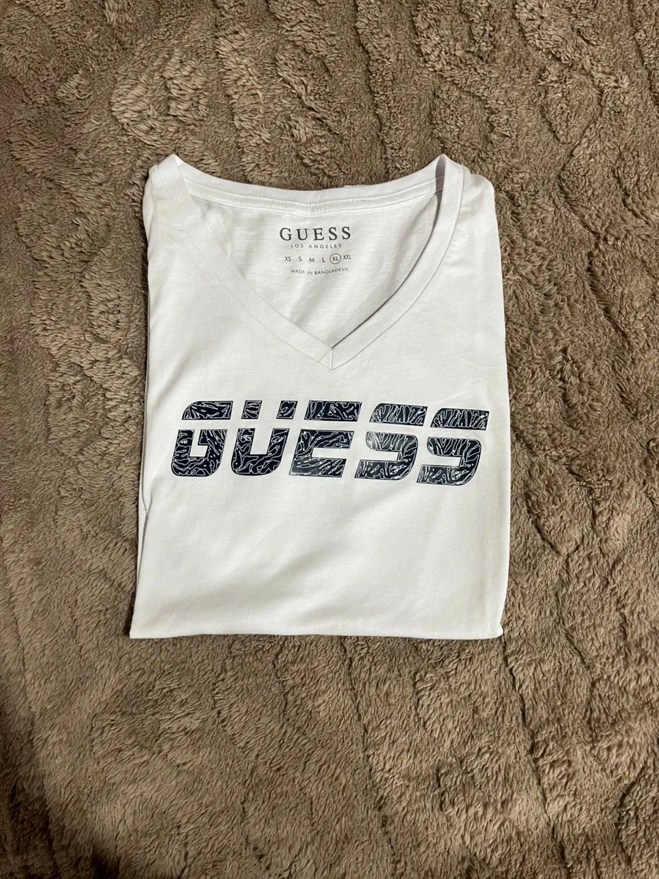 GUESS · Talle XL