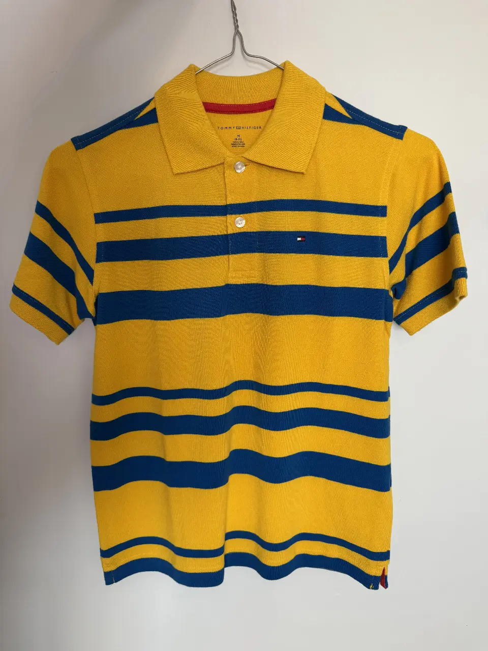 Chomba Tommy Hilfiger · Talle 9 años / 134 cm