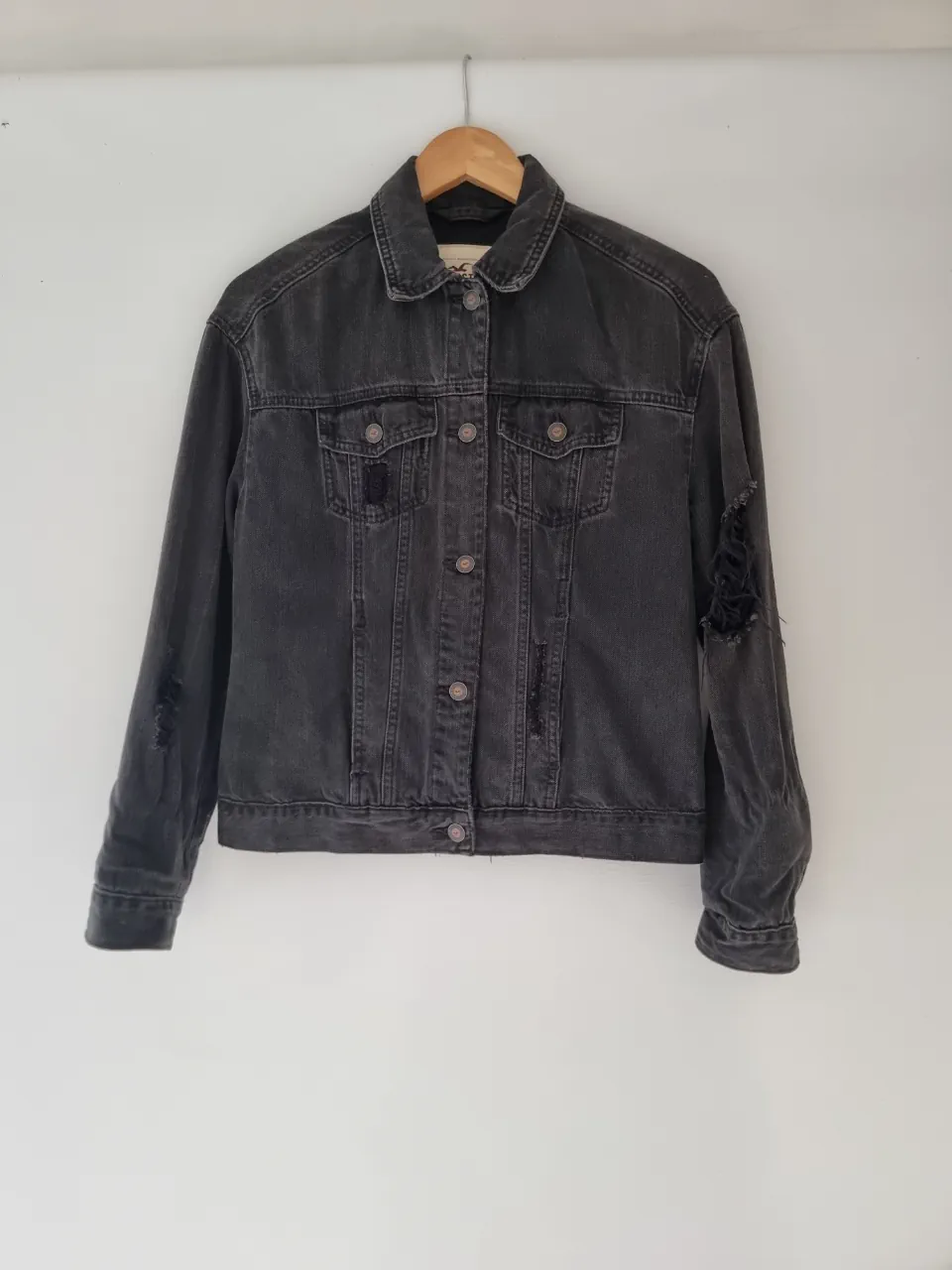 Campera Hollister · Talle XS