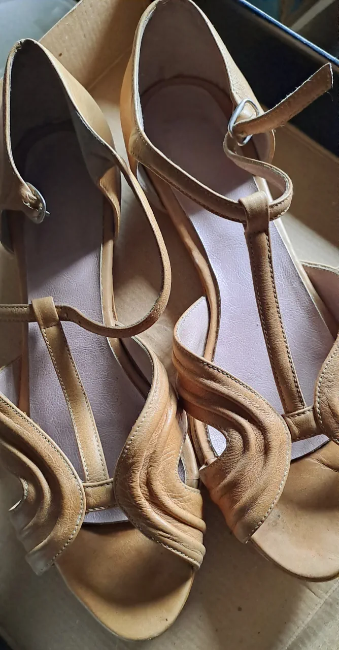 Sandalias Cuero natural - imagen 1