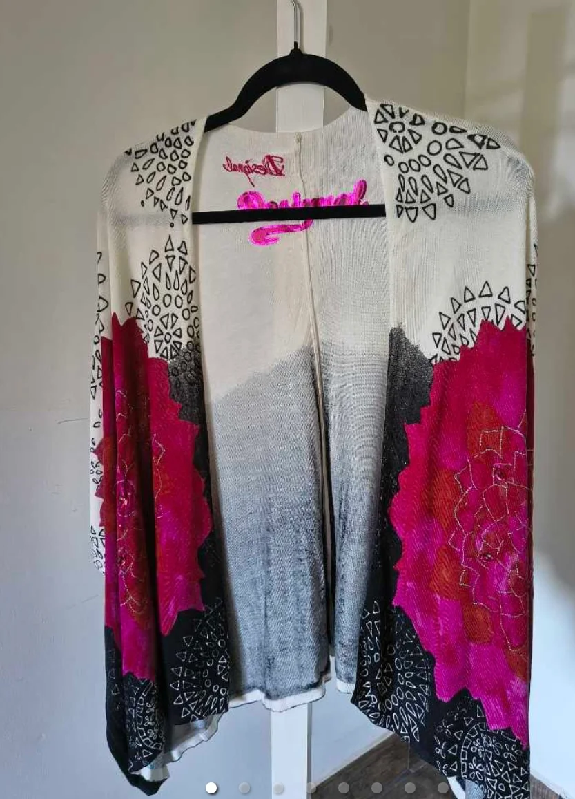 Cardigan Desigual · Talle L