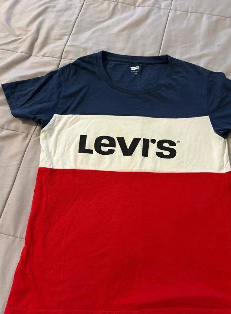 Remera Levi's - imagen 1