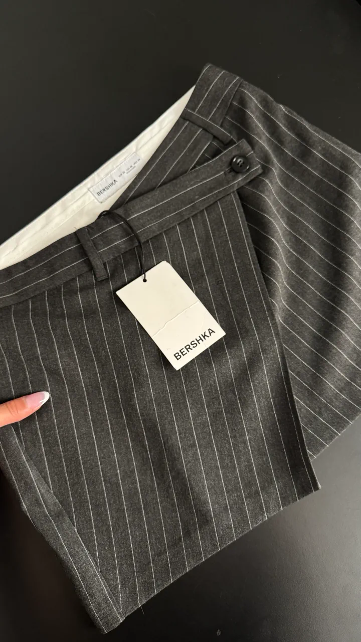 Pollera Bershka · Talle EU 38