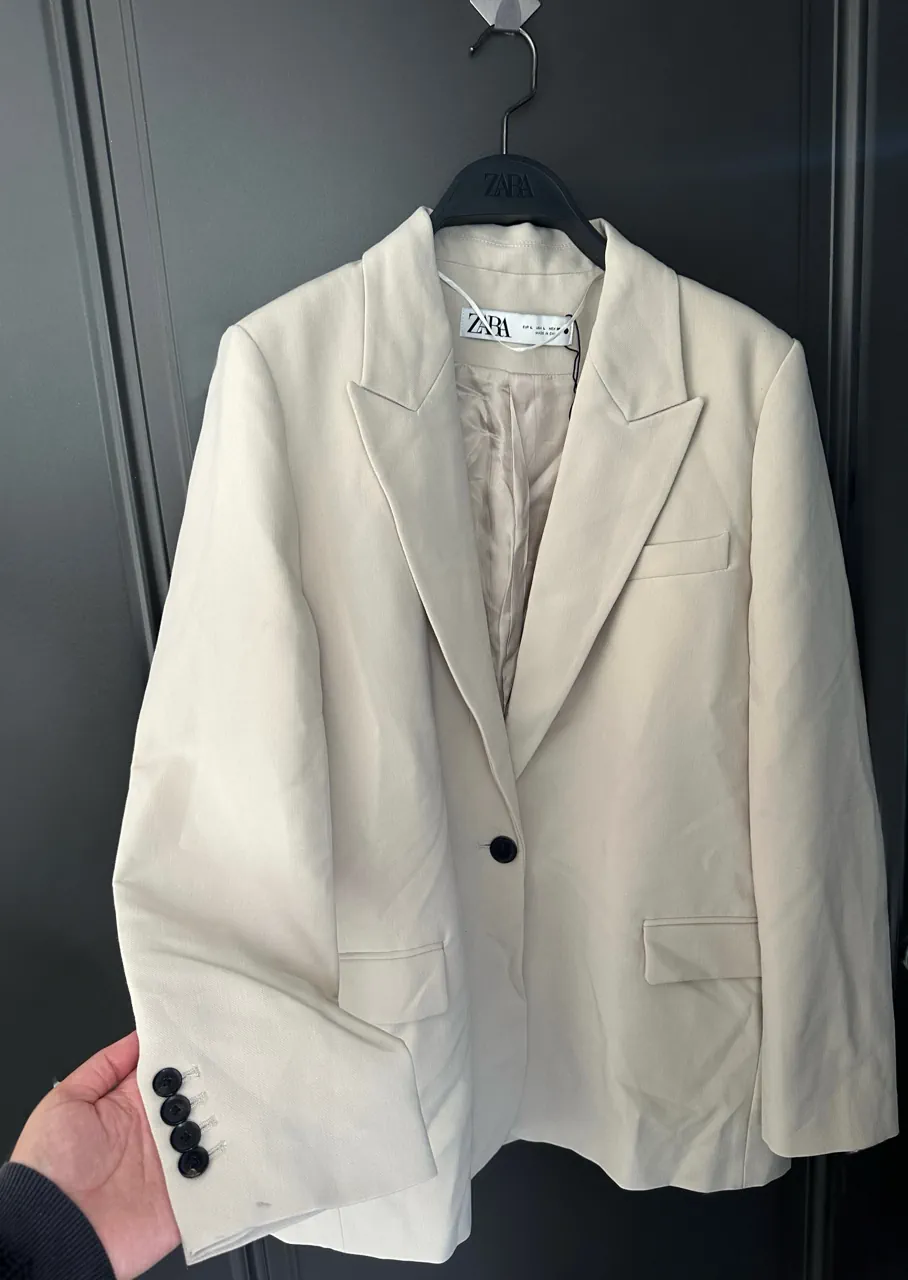 Zara · Talle L
