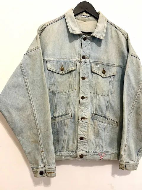 GUESS · Talle L