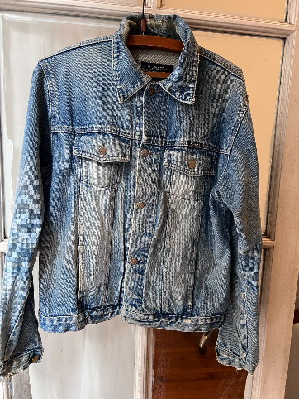 Campera Law - imagen 1